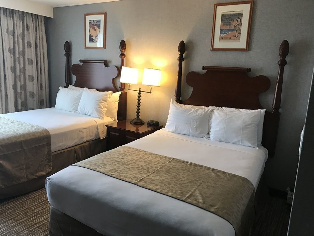 โพลีนิเชียน เรสซิเดนซ์ ไวกีกิ บีช Hotel โฮโนลูลู ภายนอก รูปภาพ