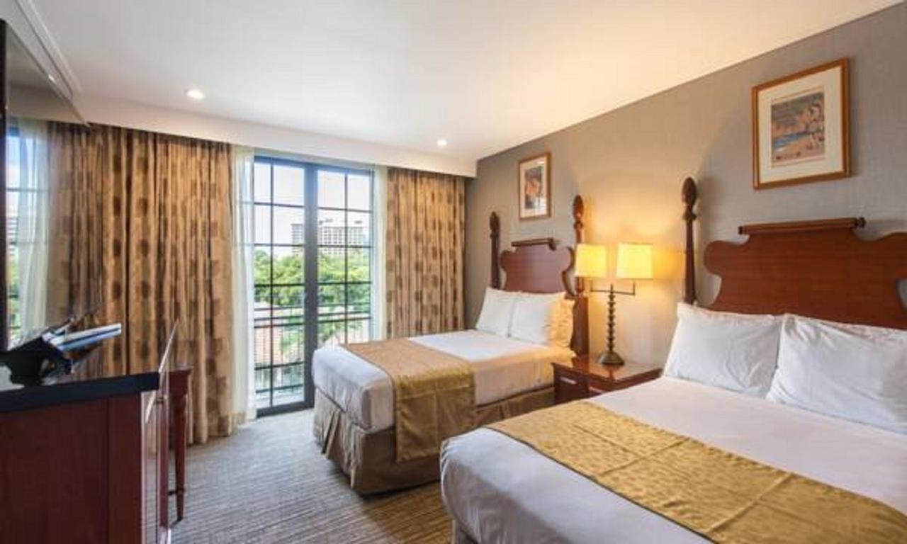 โพลีนิเชียน เรสซิเดนซ์ ไวกีกิ บีช Hotel โฮโนลูลู ภายนอก รูปภาพ